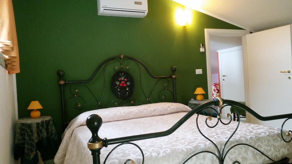 B&B Santantonio 크레치오 객실 사진